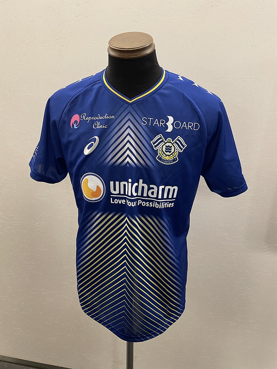 Front of the FC Imabari 2025 home football shirt
