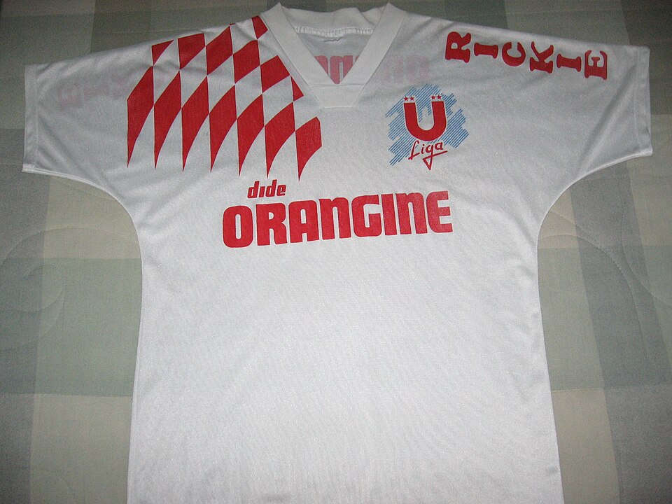 Front of the LDU Quito 1994 home football shirt