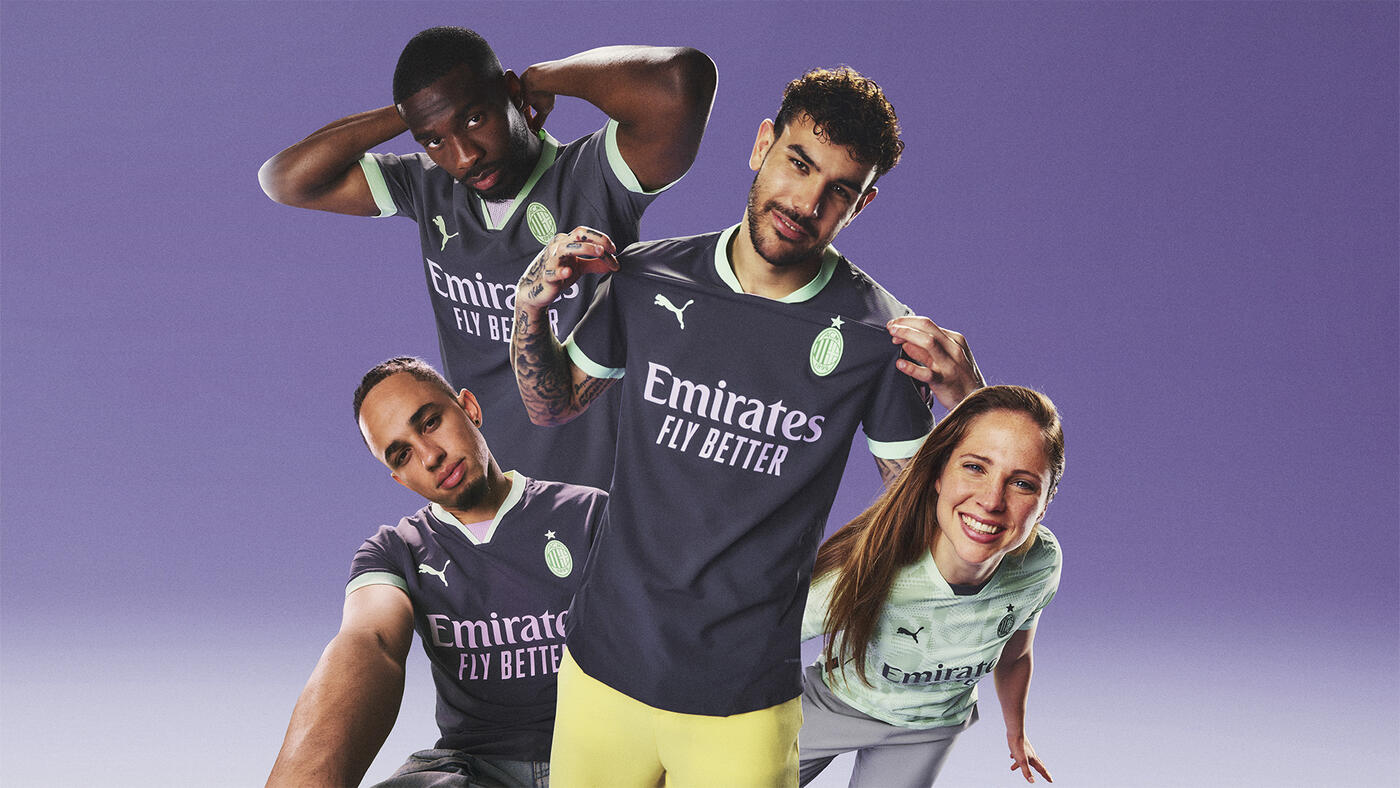 Front of the AC Milan 2024–25 third football shirt